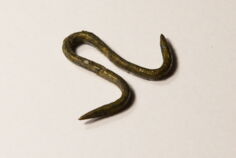 023_CH_BE_Neuville_Haken